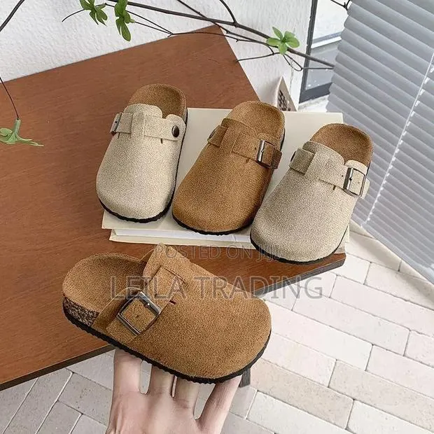 Kids Slippers · Photo 1