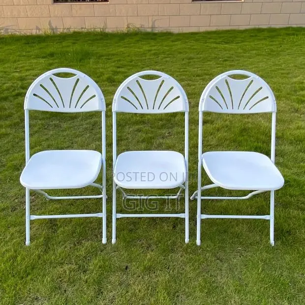 Foldable Funback Chairs (White) · Photo 1