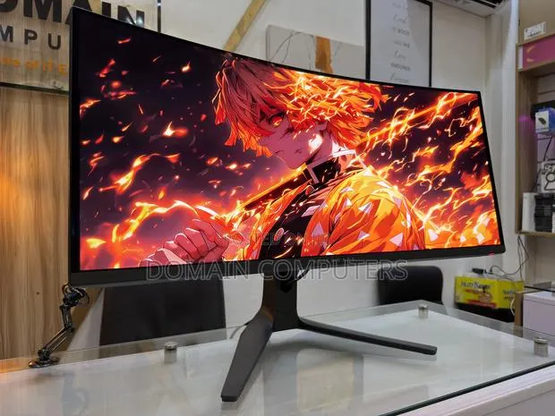 Alienware Ultrawide (Quantum Dot-Oled )34 Inches Curved · Photo 1