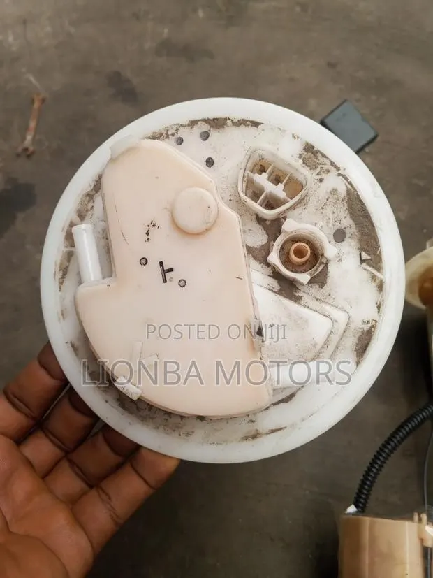 Toyota Vitz 2017 Fuel Pump · Photo 1