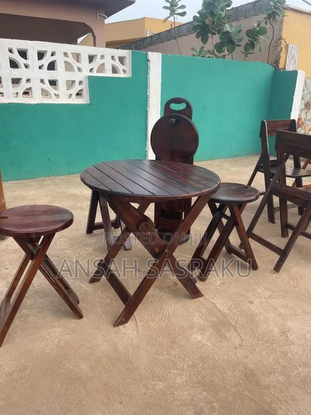 Foldable Lazy Chairs, Swimming Pool Bed, Dining Table,Chairs · Photo 1