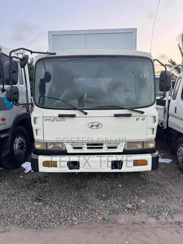 Hyundai 5 Ton Container Full Manual Engine · Photo 1