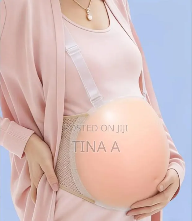 Prosthetic Pregnancy Tummy · Photo 1