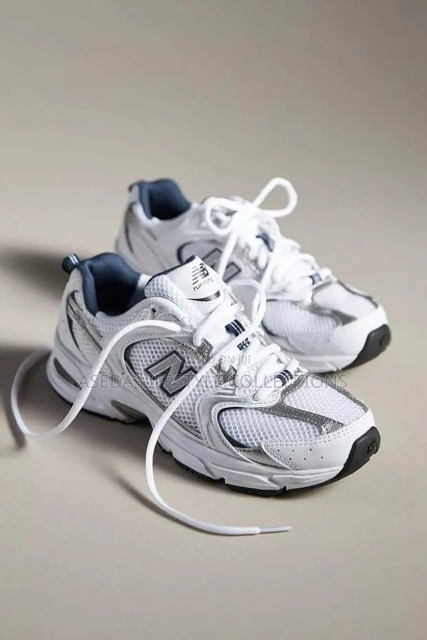 New Balance 530 Sneakers · Photo 1