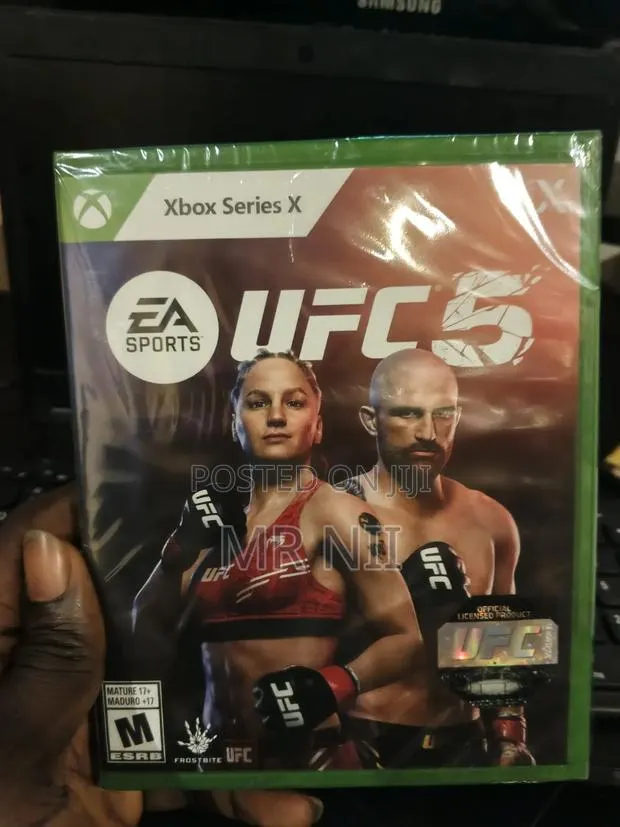 UFC 5 Series X Game Disc · Photo 1