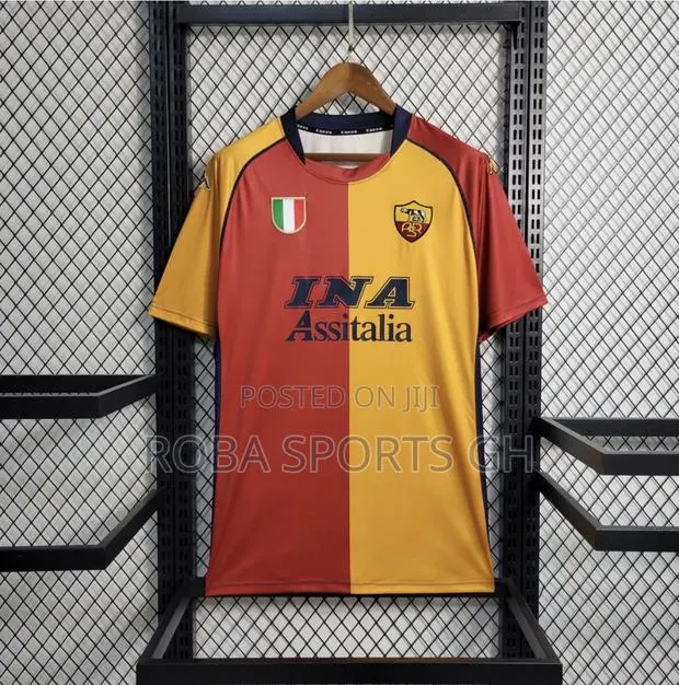 2001/02 AS Roma Retro Home Jersey · Photo 1