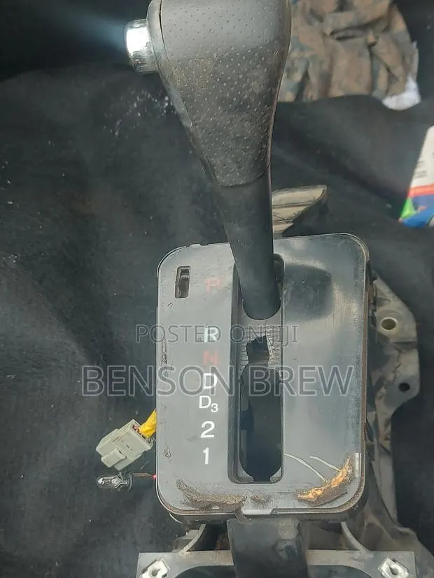 Accord 2004,2005 Gear Lever · Photo 1