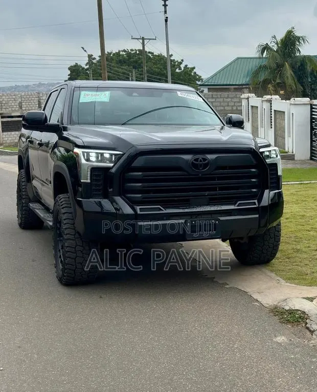 Toyota Tundra 2026 Black · Photo 1