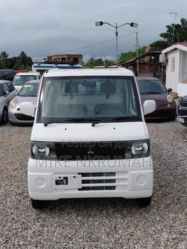 Mitsubishi Minicab Truck 2008 White · Photo 1
