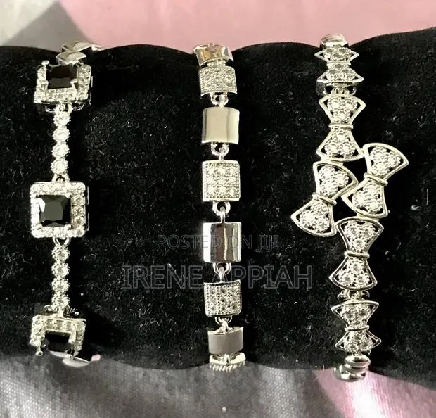 Beautiful Bracelets for Ladies · Photo 1