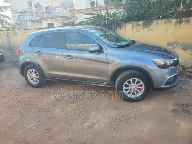 Mitsubishi RVR 2016 Gray · Photo 2