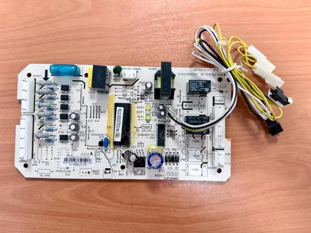 Trane Main Control Board (201375590151) for Ttk536ss · Photo 1