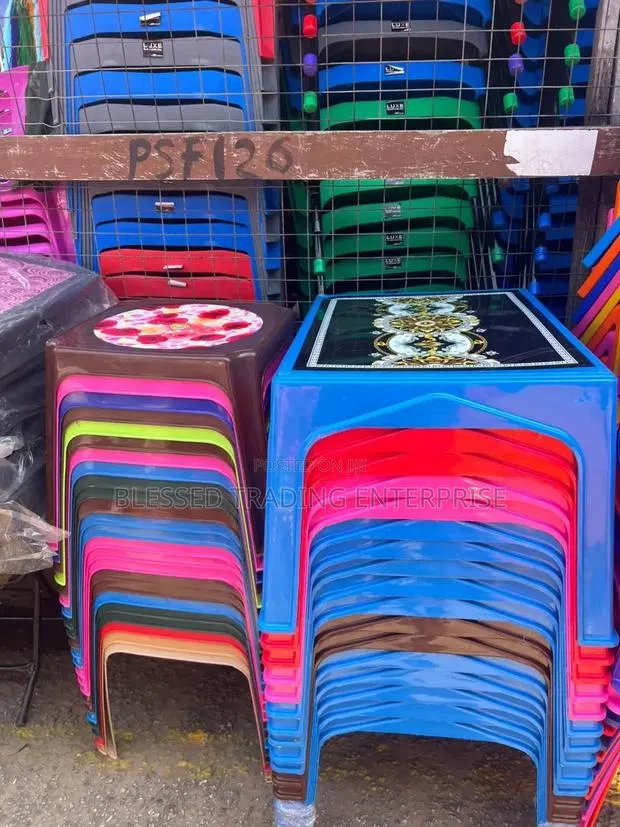 Plastic Table Big Size · Photo 1