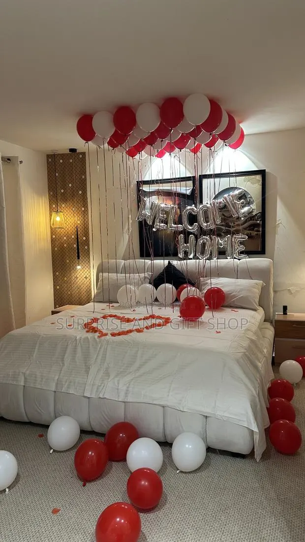 Balloon Room Decor · Photo 2