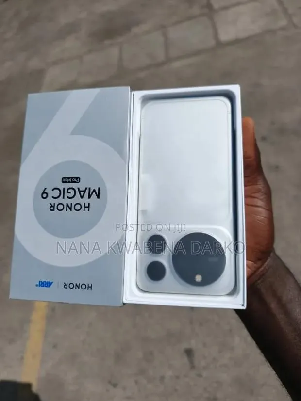 New Honor Magic9 Pro Max 512 GB Silver · Photo 1