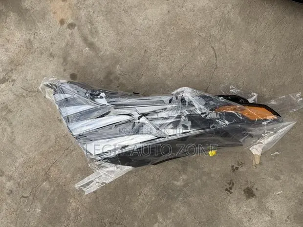 Hyundai Tucson 2021,2022,2023, Headlight Available · Photo 1