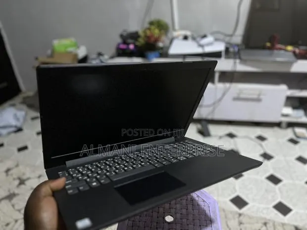Laptop Lenovo IdeaPad 130 12GB Intel Core i3 HDD 1T · Photo 1