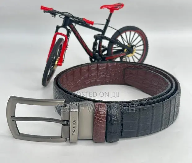 Genuine Prada Leather Belt · Photo 1
