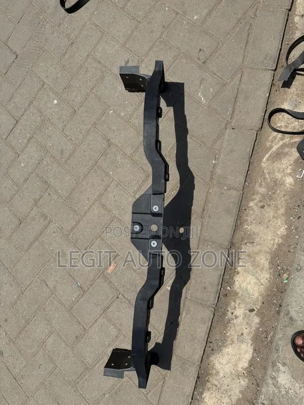 Mitsubishi Outlander 2022,2023,2024,2025,2026, Radiator Support · Photo 1