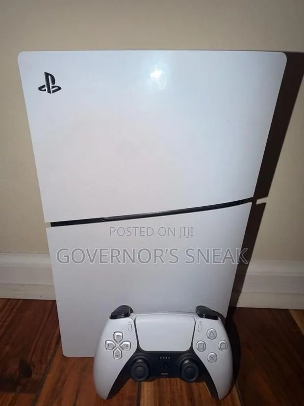 PS5 Slim Digital & 1 Controller for Sale at a Cool Price · Photo 1
