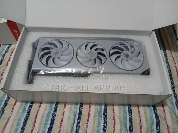 Amd Radeon Rx 9070 Xt · Photo 2