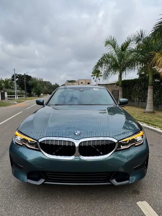 BMW 330i 2021 Green · Photo 1