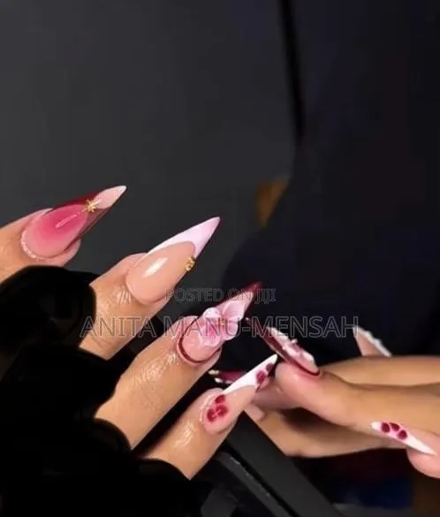Customized Nail Press Ons · Photo 2