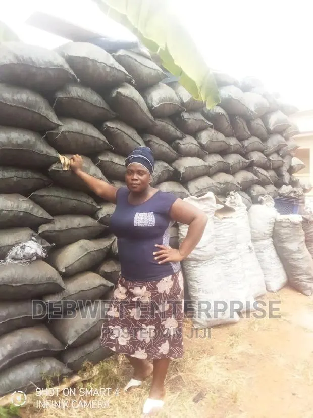 Charcoal for Sale in Bulk Purchase · Photo 1