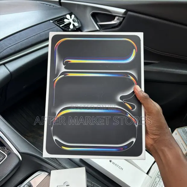 New Apple iPad Pro 13 (2025) 512 GB Black · Photo 1