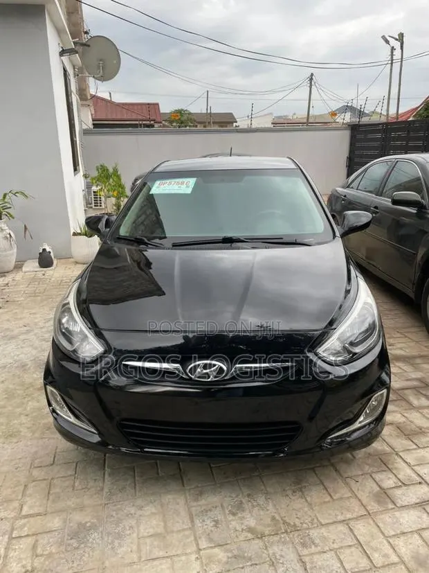 Hyundai Accent SE Sedan 2016 Black · Photo 1