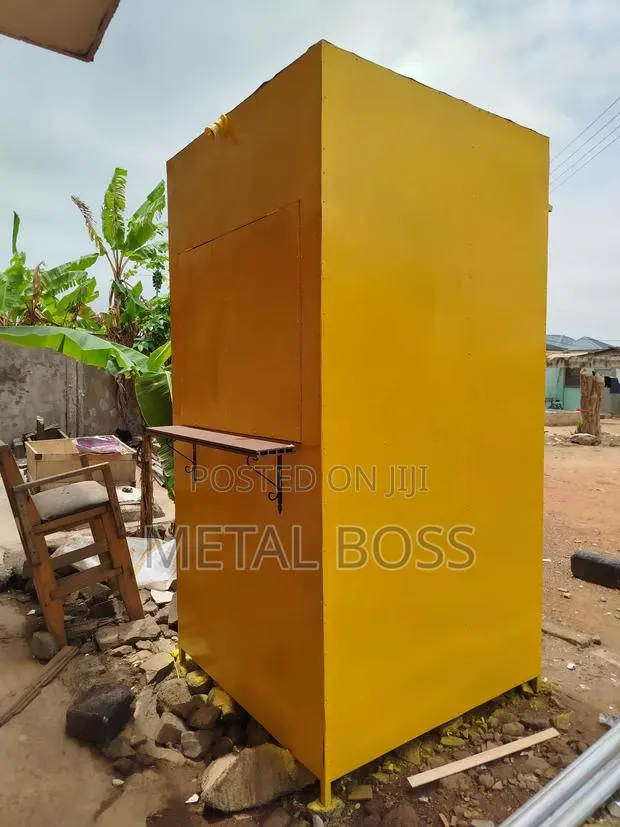 4x4 Momo Kiosk · Photo 1