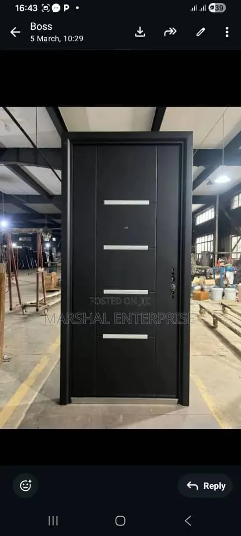 Interior Smooth Door · Photo 1