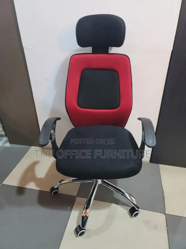 Mesh Swevil Chair · Photo 1