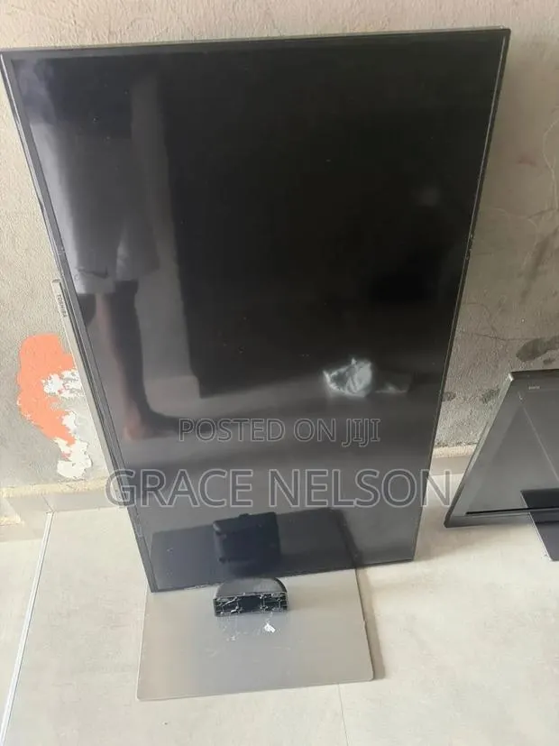 TV Smart Toshiba 43 Inches · Photo 1