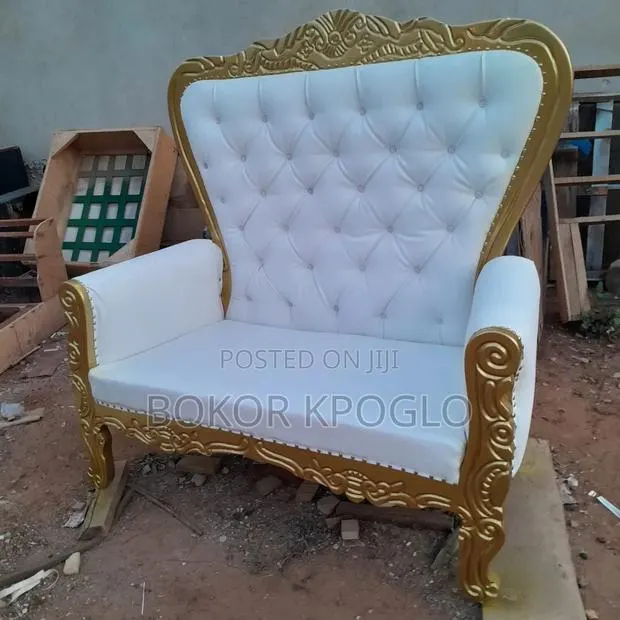 Royal Comfort Chair Maker's Man Is Available for You · Photo 3