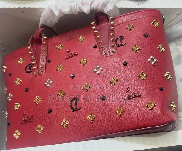 High Quality Bags in Box · Photo 1