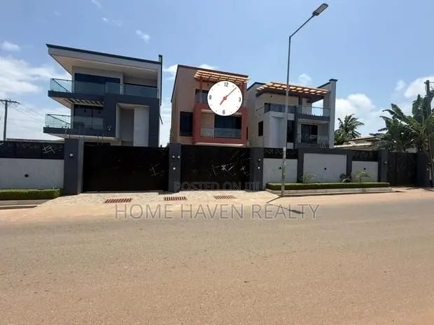 5bdrm House in Dansoman Radio Gold, Exhibition for rent · Photo 1