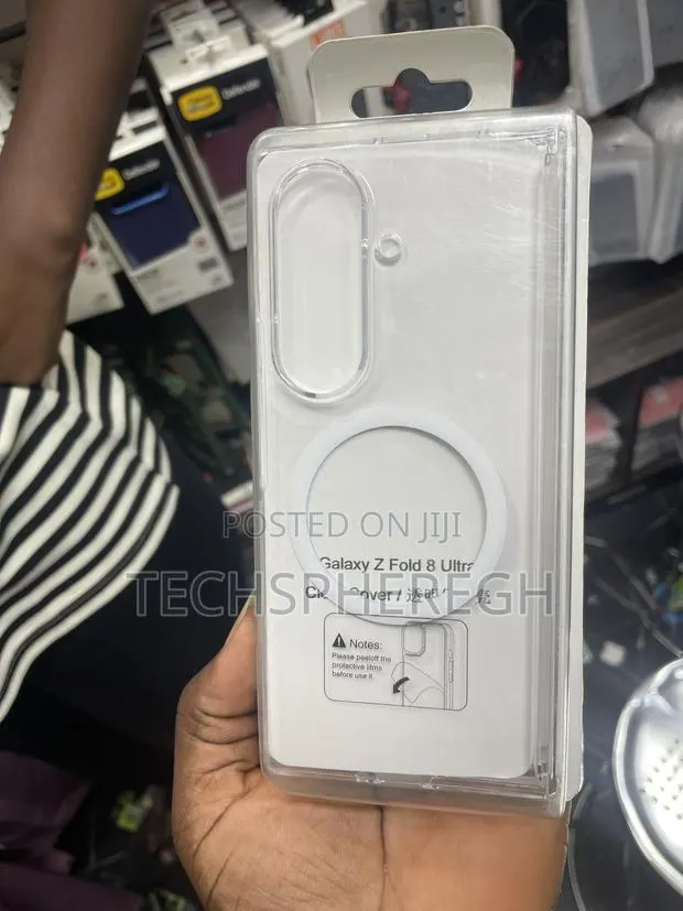 Magnetic Clear Case for Samsung Galaxy Z Fold 8 Ultra– Brand New · Photo 1