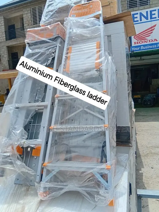 Aluminium Fiberglass Ladder Strong Ladder · Photo 1