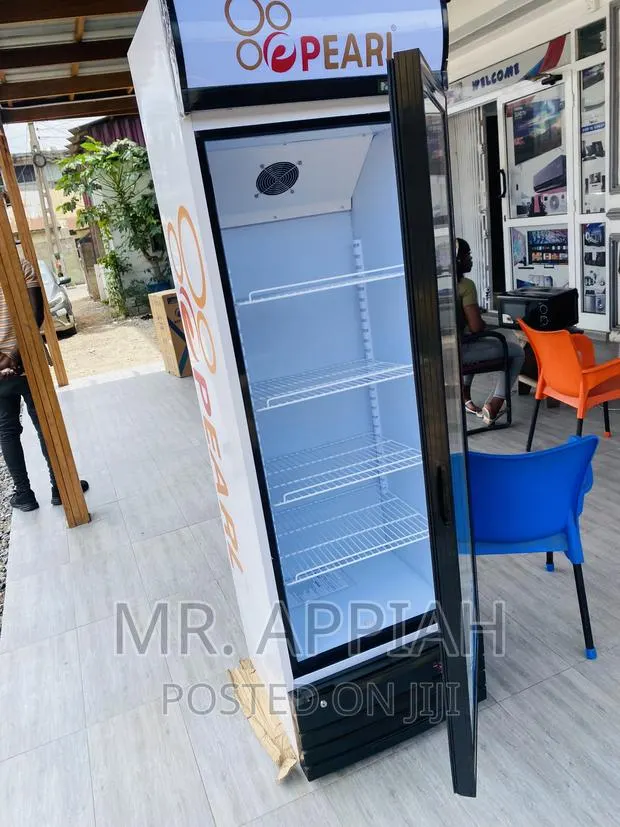 Energy Sufficient Pearl Display Fridge(Pvc28 ,178 Litres). · Photo 1