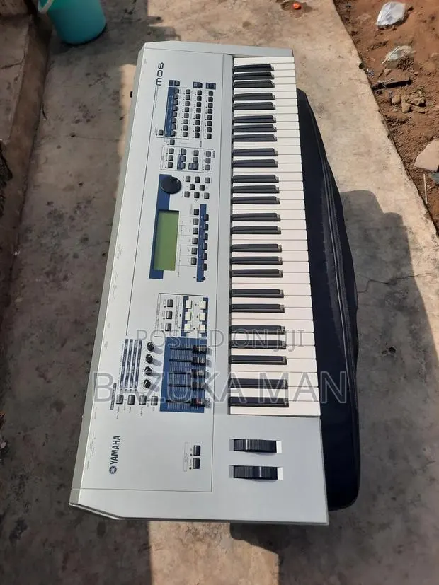 Yamaha Mo6 · Photo 1