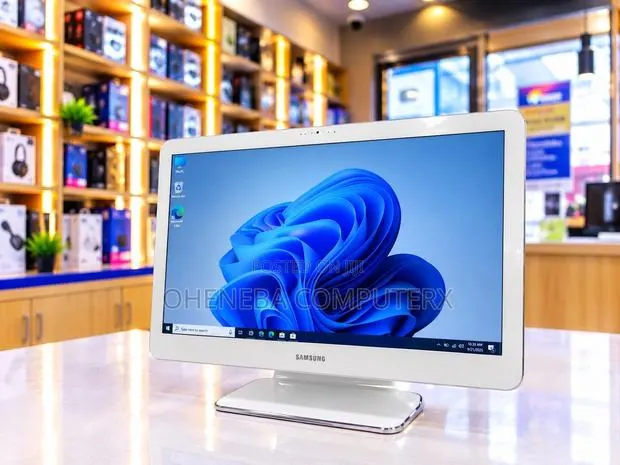 Desktop Computer Samsung AiO 24 8GB AMD A6 HDD 500GB · Photo 1