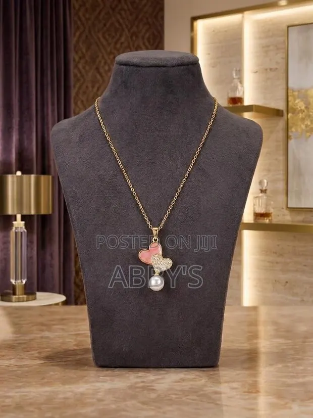 Pink Romance Pearl Pendant Necklace · Photo 1