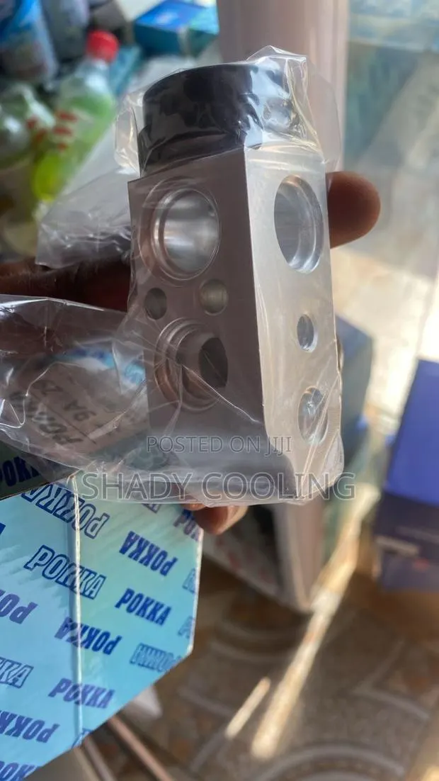 Hyundai Elantra Ac Valve · Photo 1