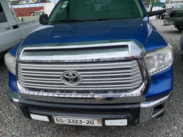 Toyota Tundra 2017 Blue · Photo 1