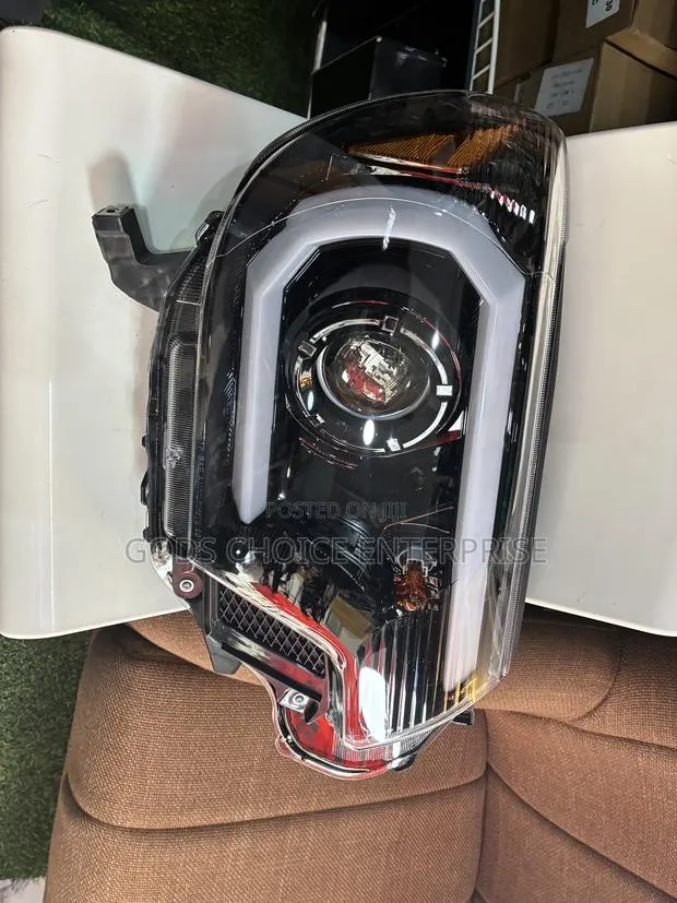 Headlight Tacoma 2009-2010-2012 Led · Photo 1
