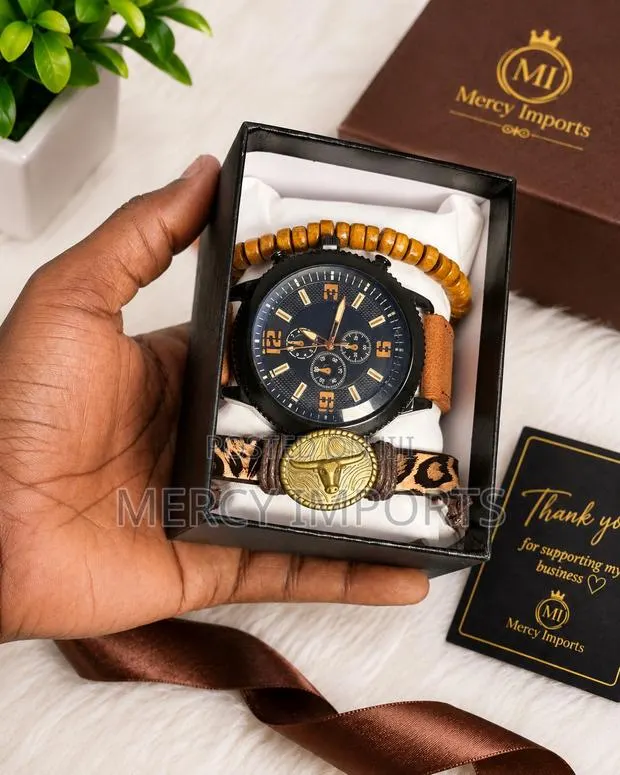 Men’s and Women’s Watch · Photo 1