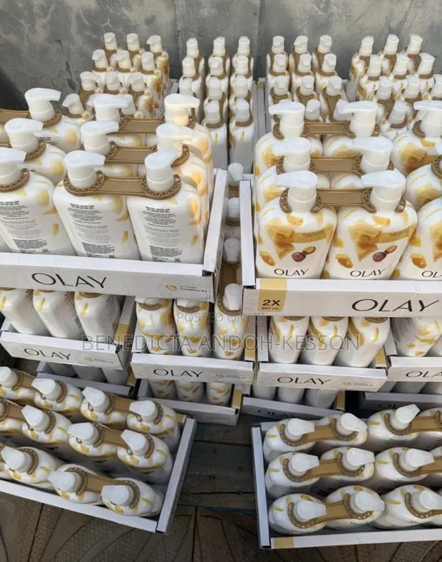 Olay Ultra Moisture B3 Complex Body Wash · Photo 1