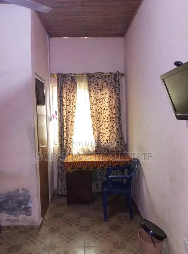 Short Stay · Photo 2