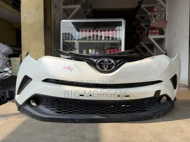 Toyota CHR 2016 2017 2018 2019 2020 Front Bumper Complete · Photo 1